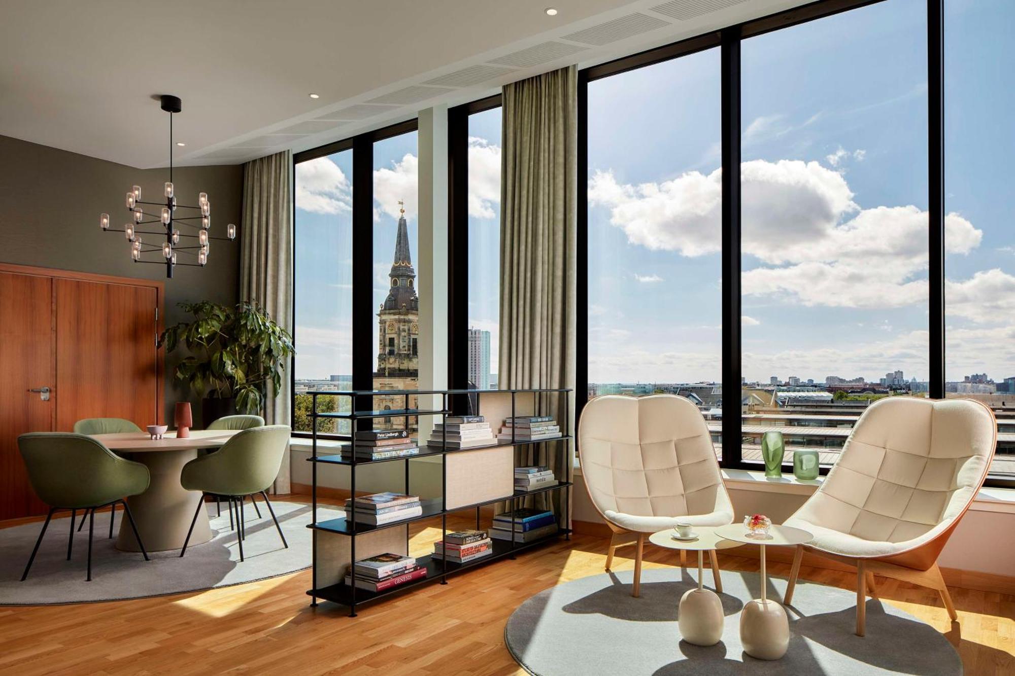 Nh Collection Hotel 5*